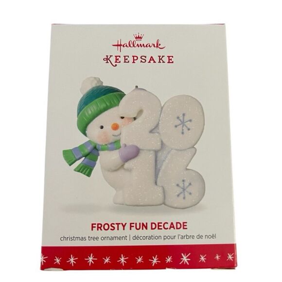 Hallmark Keepsake Ornament 2016 FROSTY FUN DECADE #7 in series - Picture 1 of 3